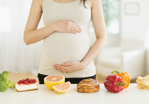 為什么有些孕媽3個(gè)月顯懷，有的7個(gè)月才顯懷?